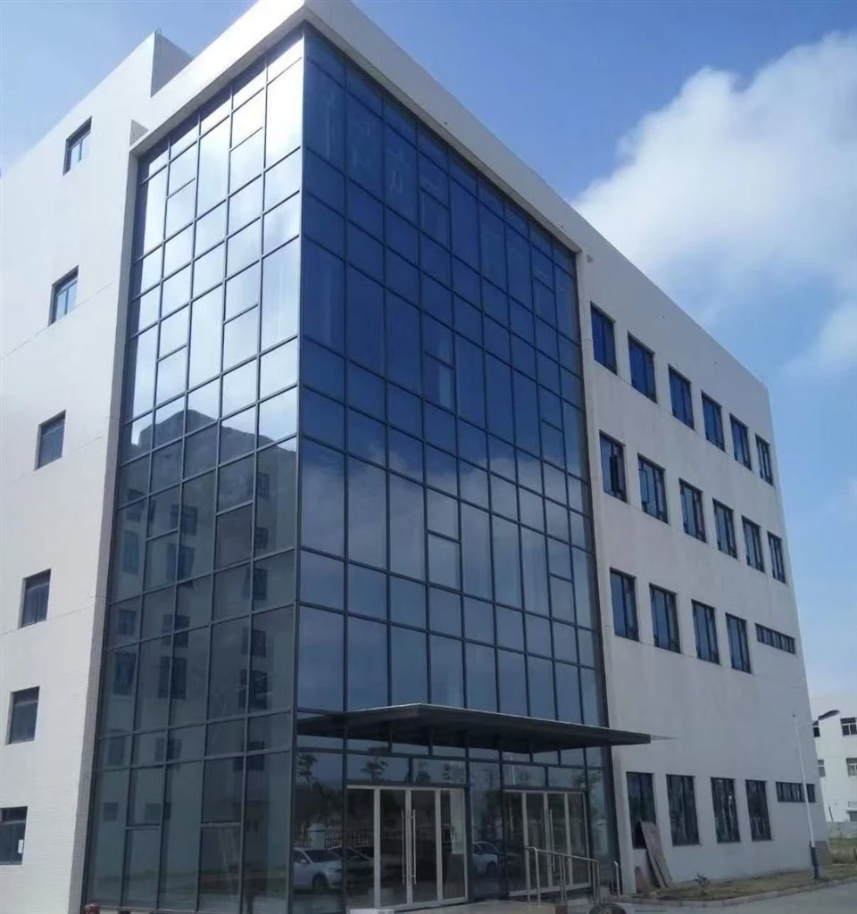 Exteriör glasgardinvägg